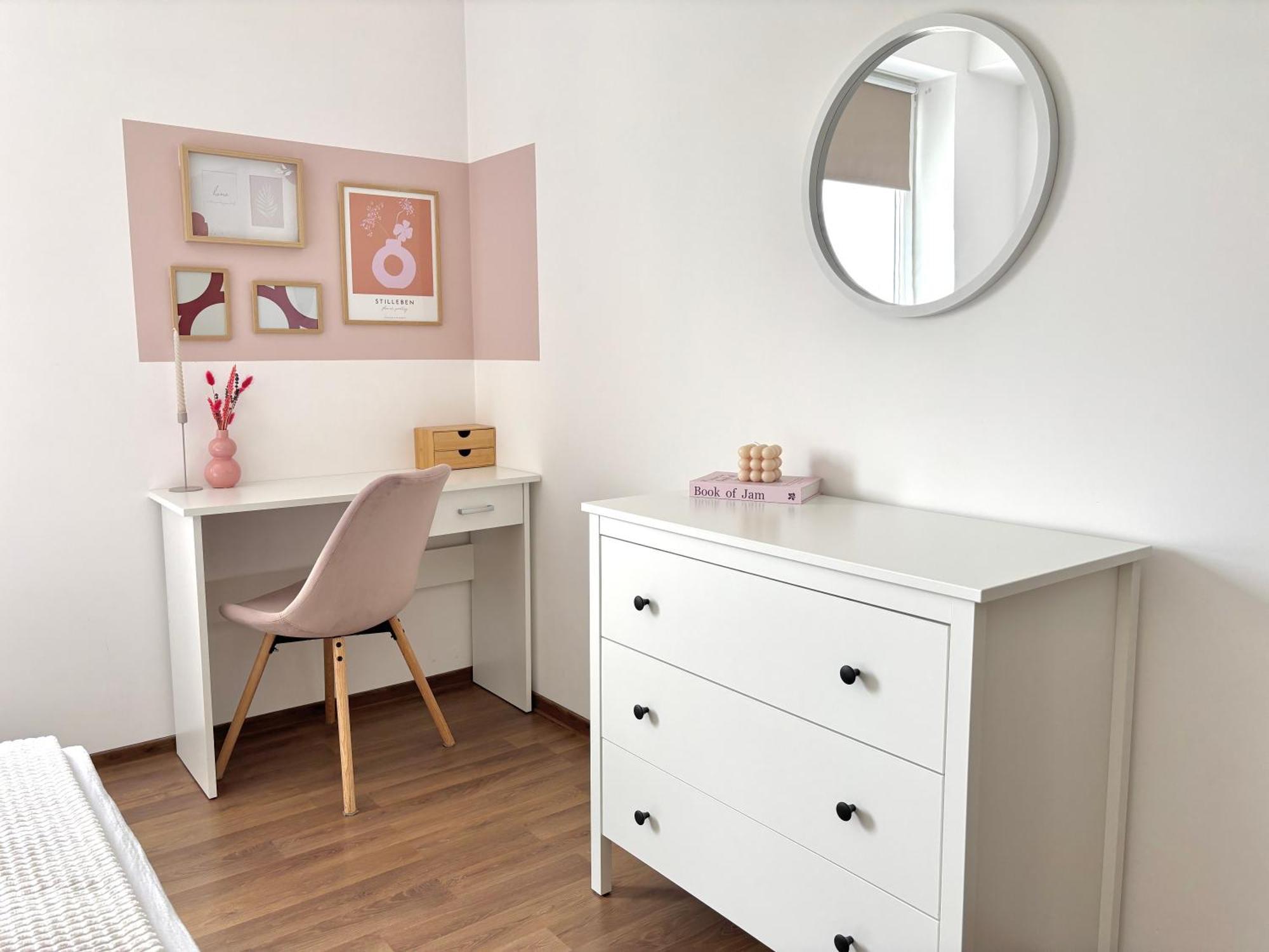 Wanderlust Home Cream, Rasnov Apt For 4, Wifi And Free Parking Eksteriør bilde