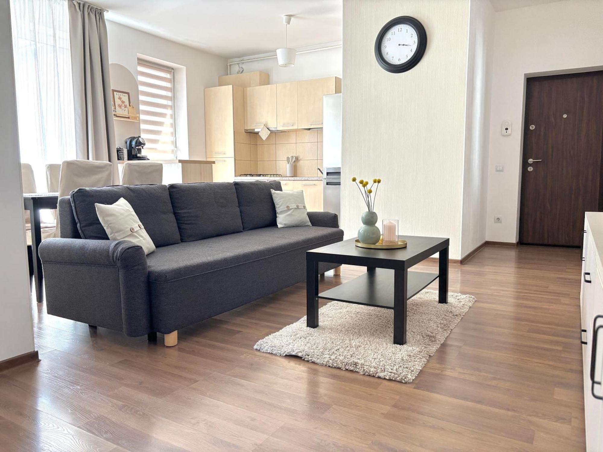 Wanderlust Home Cream, Rasnov Apt For 4, Wifi And Free Parking Eksteriør bilde